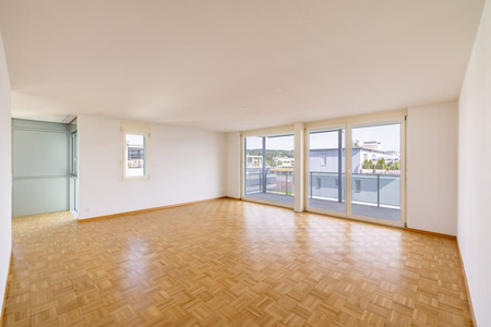 "Zentrales Wohnen in der Gemeinde Suhr!" - Photo 3