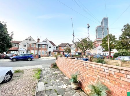 1 Bed Terraced House, Cecil Road, W3 - Photo 4