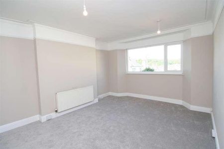 Apsley Road, Plymouth, PL4 - Photo 2