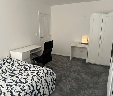Room in a Shared House, Rolinda Lane, BS7 - Photo 6