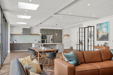 5 bedroom detached house to rent - Photo 4