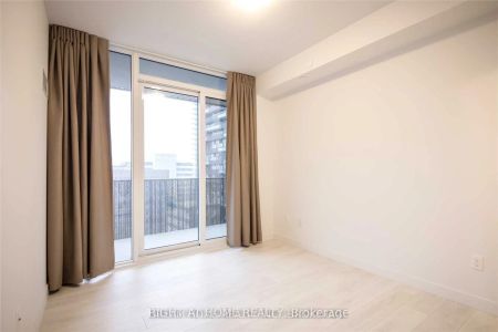 8 Eglinton Avenue E #805 - Photo 3