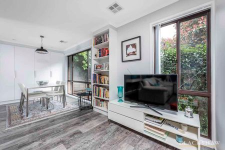 Three Bedroom Home in the Heart of Calwell! - Photo 2