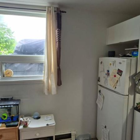 Beau 2 1/2 situé à Lévis (Saint-Romuald) à louer - Photo 3