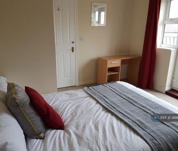 1 bedroom in a house share to rent - Photo 5