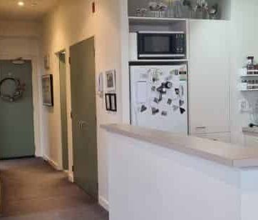 Sunny Inner City Apartment (including Carpark) - Photo 5