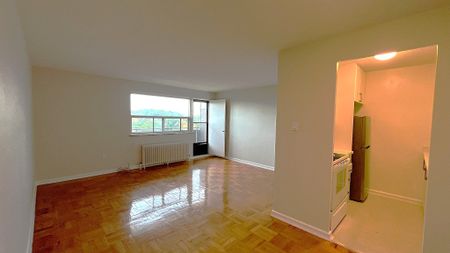 For Lease - 1305 Wilson Avenue Unit# 807, Toronto, Ontario - Photo 2