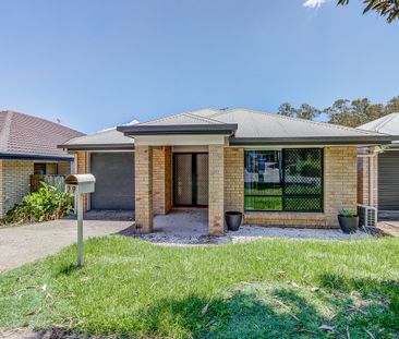 4 Bedroom Family Home! - Photo 6