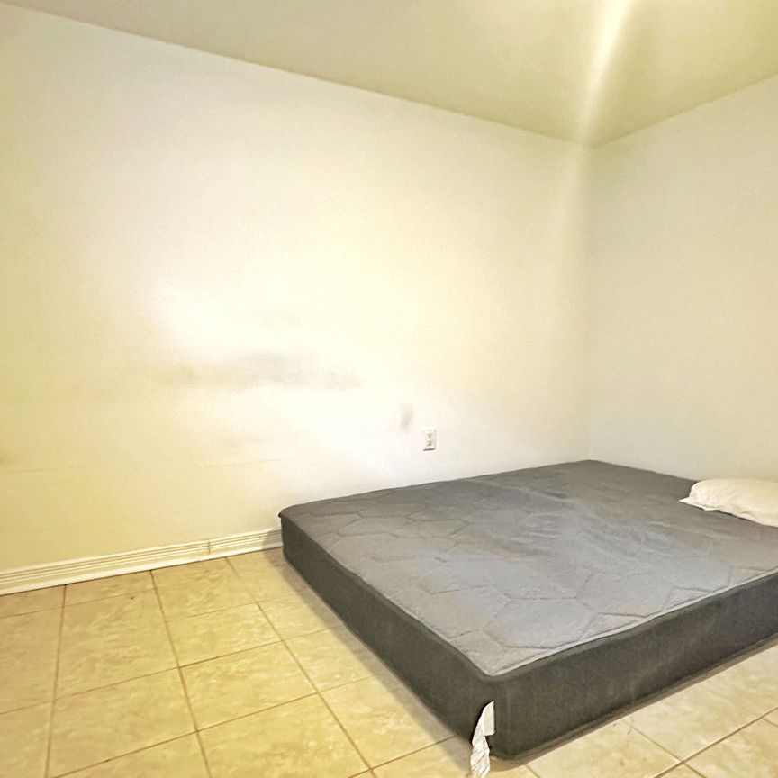 For Lease - 83 Cornwallis Drive Unit# BM Unit#B, Toronto, Ontario - Photo 1