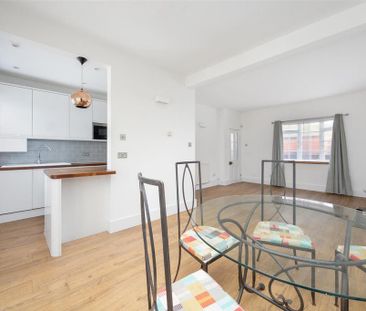 2 bedroom terraced house to rent - Photo 3