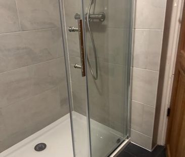 1 bedroom in a house share to rent - Photo 6
