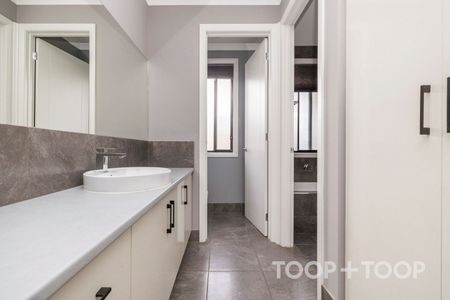 3-Bedroom Comfort & Style - Photo 5