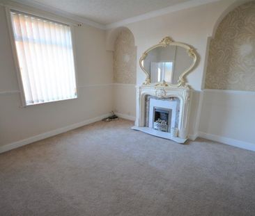 2 bedroom House To Let - Photo 2