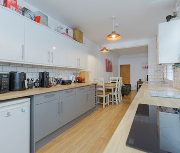 4 Bed Terraced House, Lytton Road, LE2 - Photo 2