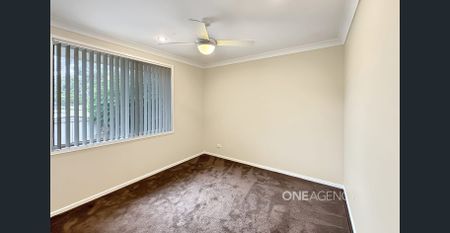 Large four bedroom home - Photo 4