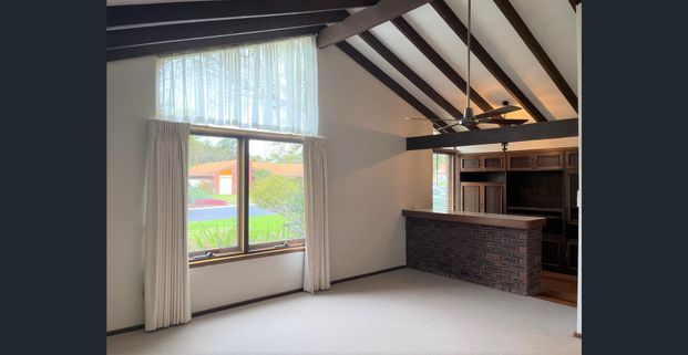 A Duncraig Classic with a Private Poolside Escape - Photo 1