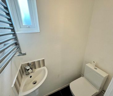 3 bedroom terraced house to rent - Photo 6