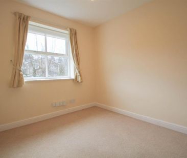 5 bedroom detached house to rent - Photo 4