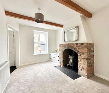 2 bedroom terraced house to rent - Photo 3