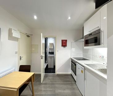 Studio to rent - Photo 4