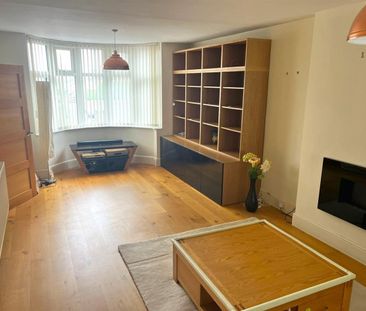 3 Bed End of terrace house For Rent - Photo 2