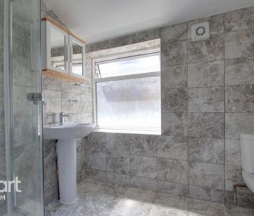 4 bedroom terraced house to rent - Photo 3