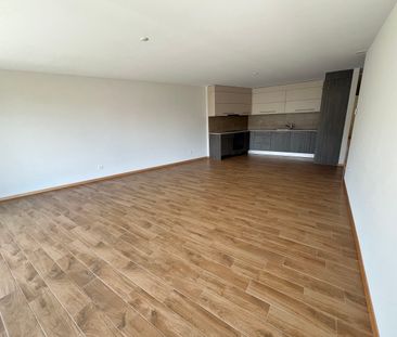 A louer 3 pièces à la Route de Bourg-de-Four 23 - Foto 3