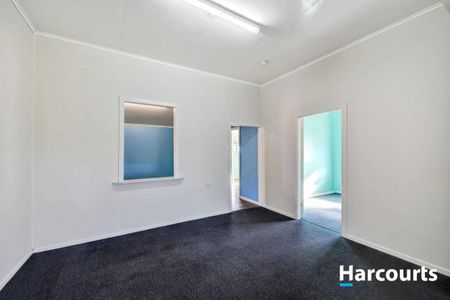 Charming 3-Bedroom Home in Bundaberg North - Photo 2