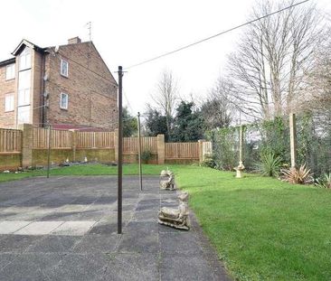 Redmayne Grove, Knottingley, WF11 - Photo 2
