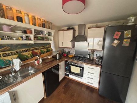Ffordd Danygraig, Swansea, SA9 - Photo 2