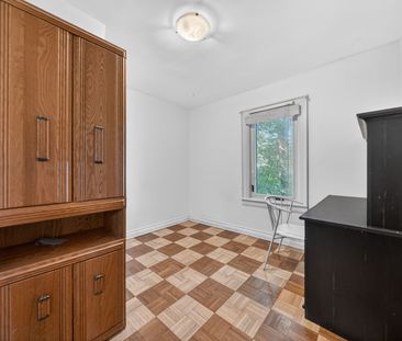 For Lease - 483 Woolwich Street, Guelph, Ontario - Photo 1