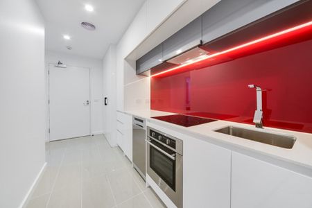 Stylish Apartment in Prime Location - Photo 5
