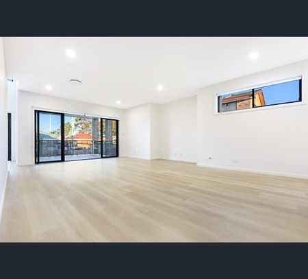 3/24 Montague Street, Fairy Meadow, NSW 2519 - Photo 5