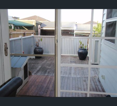 10 Clarendon Street, Coburg, Vic 3058 - Photo 2