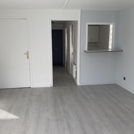 Location Appartement 1 pièce 28m² LISIEUX 14100 - Photo 3