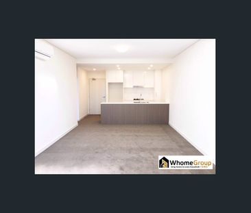 Near New 2 Bedroom Spacious Apartment on Top Floor - Photo 3