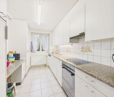 Generous 5.5-room apartment with ideal location near school and pub... - Foto 6