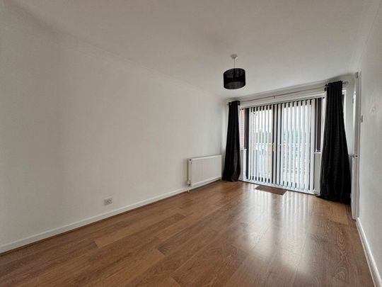 Newtondale Avenue, Royton - Photo 1