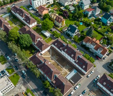 Nette Mansardenwohnung mit Wohnküche und 2 Zimmer im 3. Stock **kei... - Foto 1