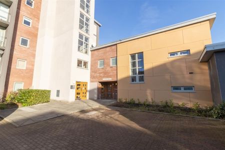 2 Bedroom Flat - Ground Floor - Photo 5