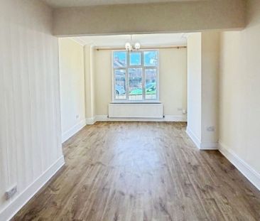 3 bedroom House To Let - Photo 2