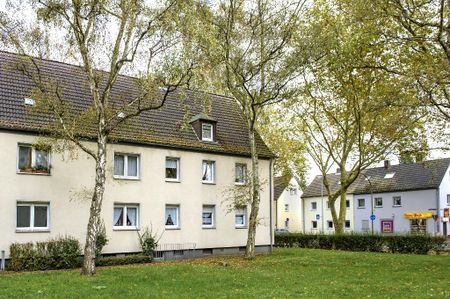 Helle 4-Zimmer-Etagenwohnung in Gelsenkirchen  96,7 m² mit Badfenster und Wanne - Photo 5