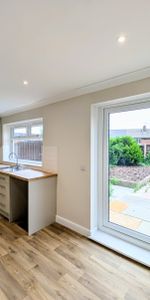 3 bedroom terraced house to rent - Photo 3