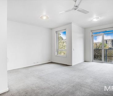 4301/550 Lygon Street, Carlton - Photo 5