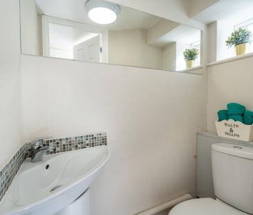 2 bedroom terraced house to rent - Photo 3