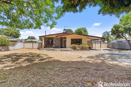 9 Badbury Road, Armadale WA 6112 - Photo 3