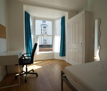 6 College Road - Photo 2