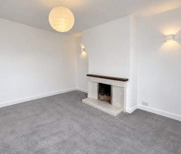 2 bedroom maisonette to rent - Photo 2