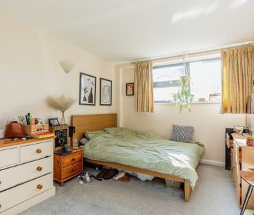 Deanery Road, Bristol - Photo 3