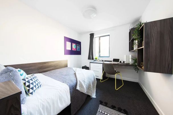 Silver En Suite - Photo 1